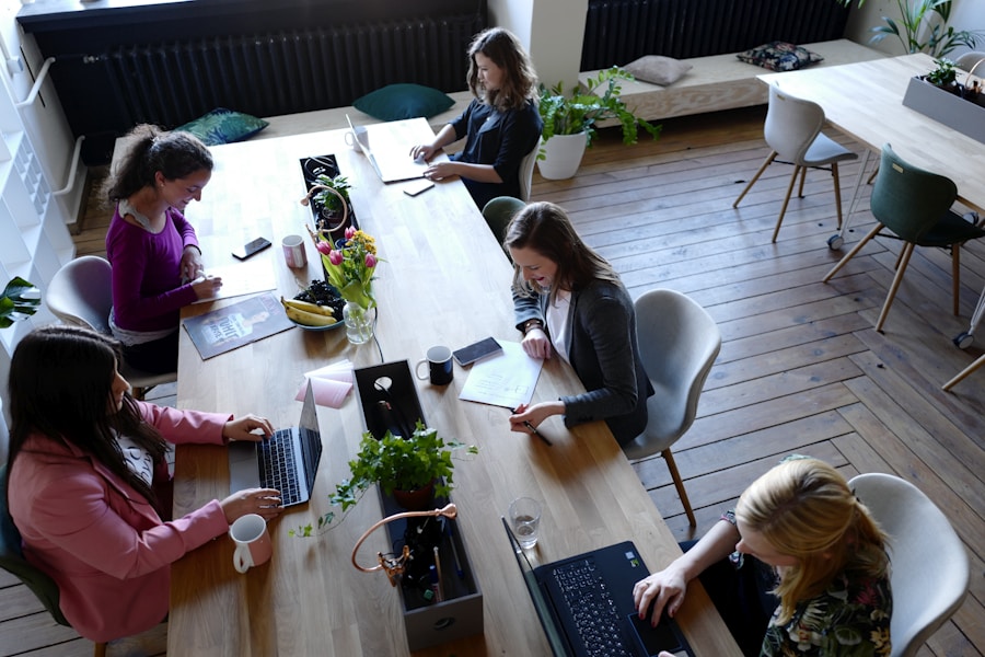 Cómo escalar sin agrandar el equipo: la era de la eficiencia digital